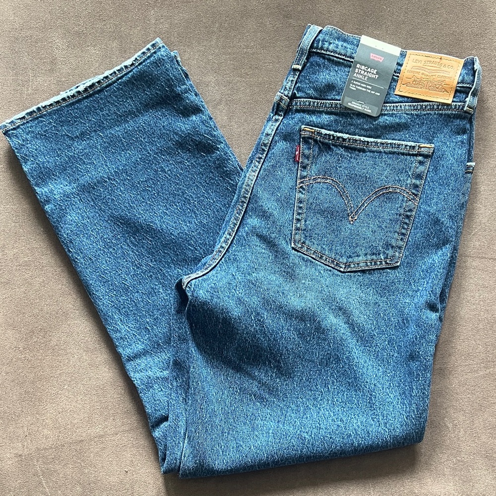 Levi's Women’s Ribcage Straight Ankle